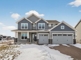 2150 Johanna Cir, Lino Lakes, MN 55038