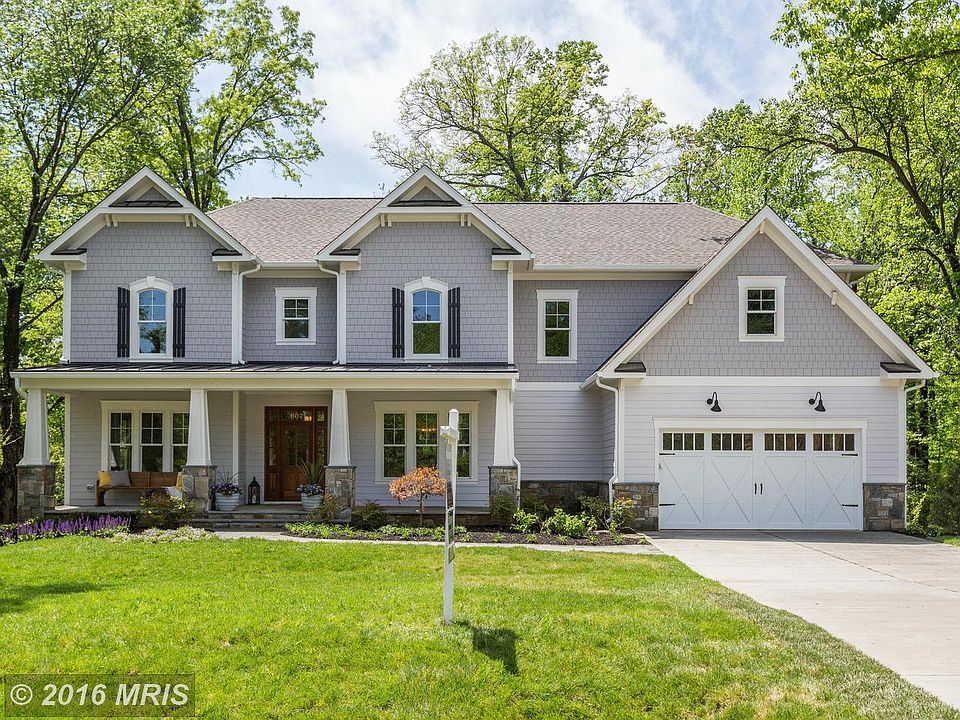 1st image of 607 Niblick Dr SE