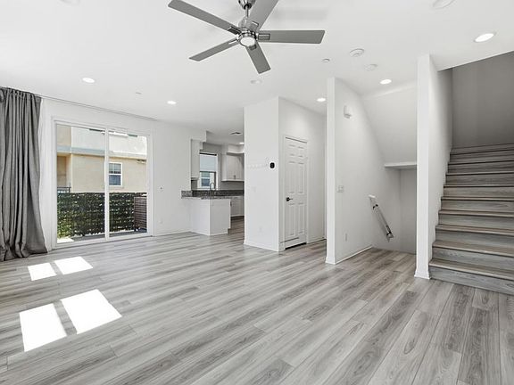 4th image of 8386 Yosemite St