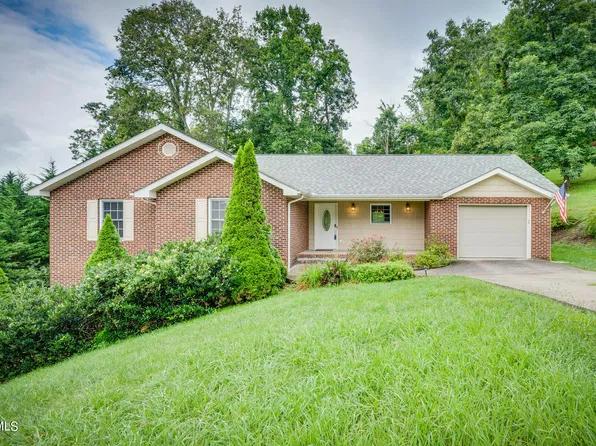 301 Bayberry Dr, Kingsport, TN 37663