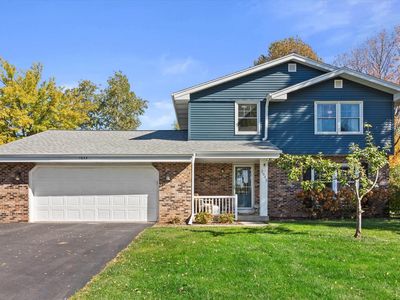 1055 Hancock DRIVE, Oconomowoc, WI, 53066