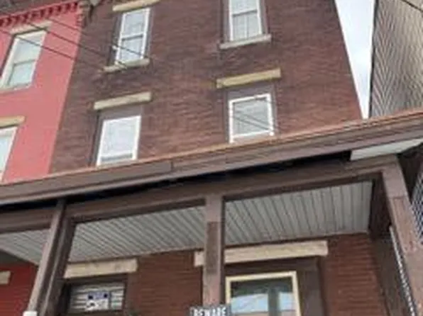 1353 Vernon St, Harrisburg, PA 17104