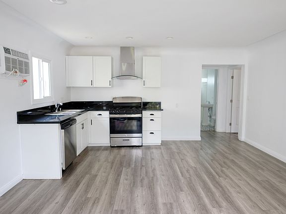 4th image of 3926 W 28th St #3B-2BA