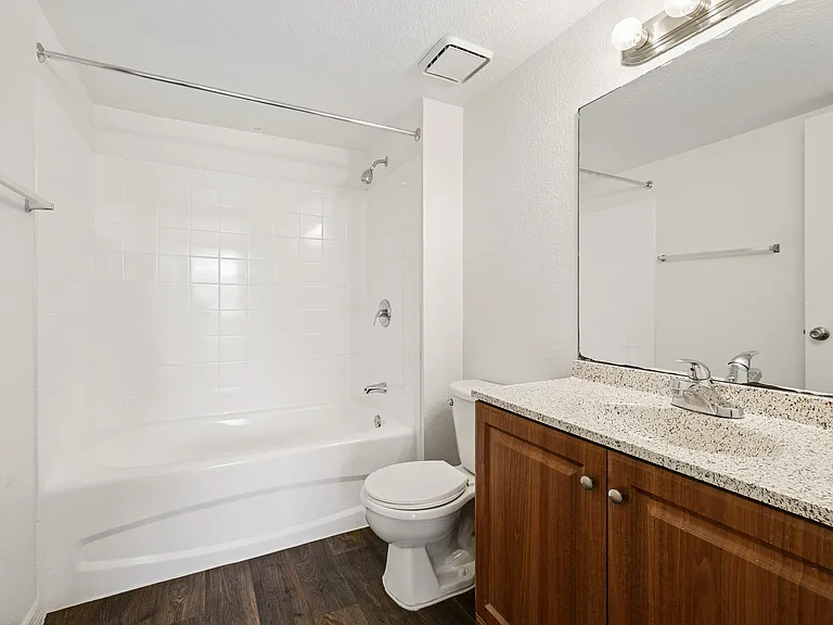 Vista Haven Apartment Homes — Photo 38