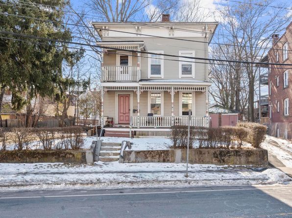 67 Whiting St, New Britain, CT 06051