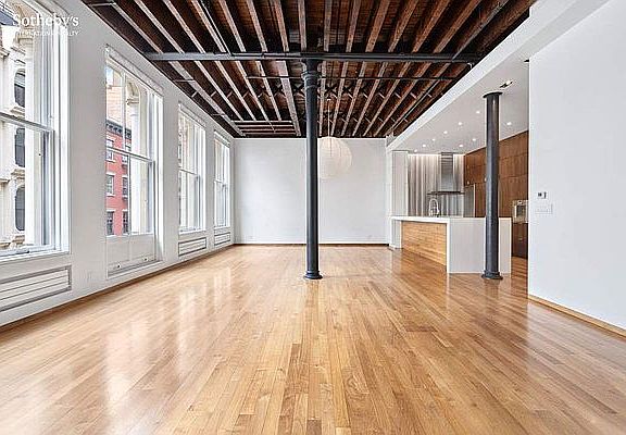 3rd image of 46 White St APT 3
