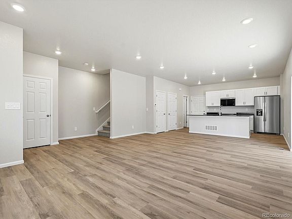 4th image of 16388 Gaylord Street