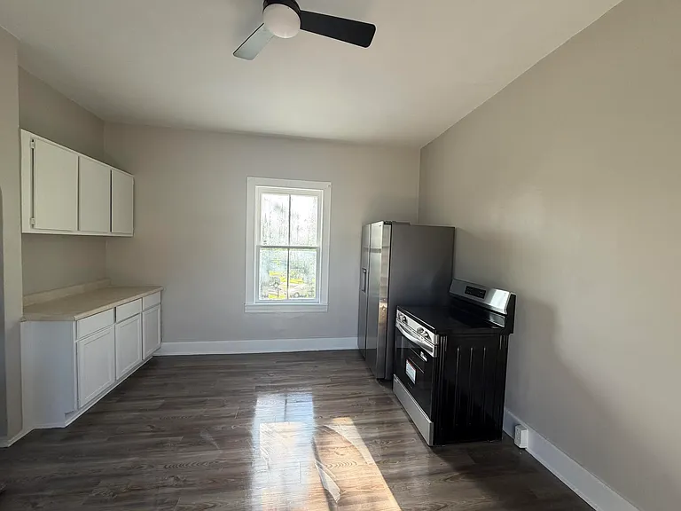 1226 Ridge Ave #1/2 — Photo 10