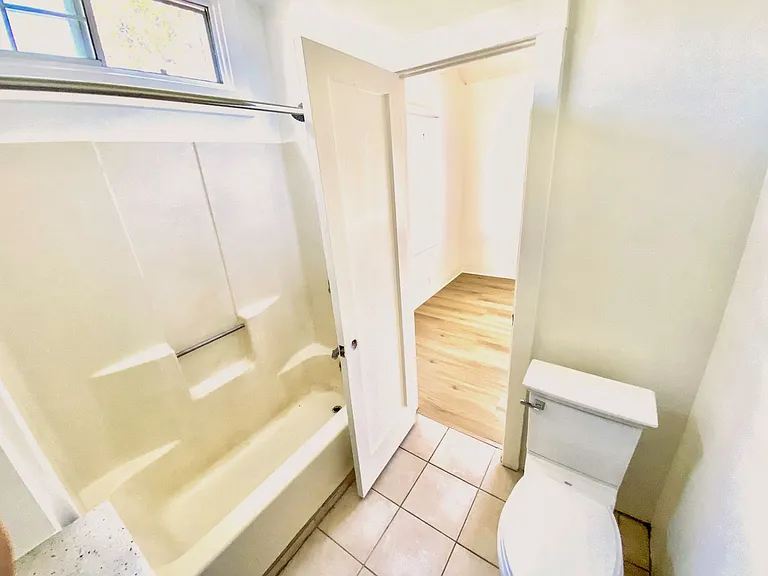 125 W Micheltorena St #B — Photo 10