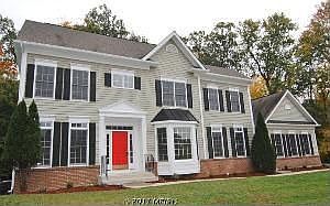 1st image of 2547 Sandburg St