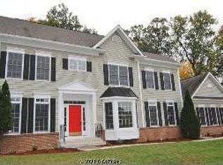 2547 Sandburg St, Dunn Loring, VA 22027