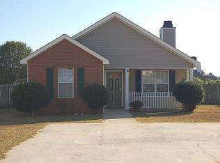 121 Chadwyck Ln, Bonaire, GA