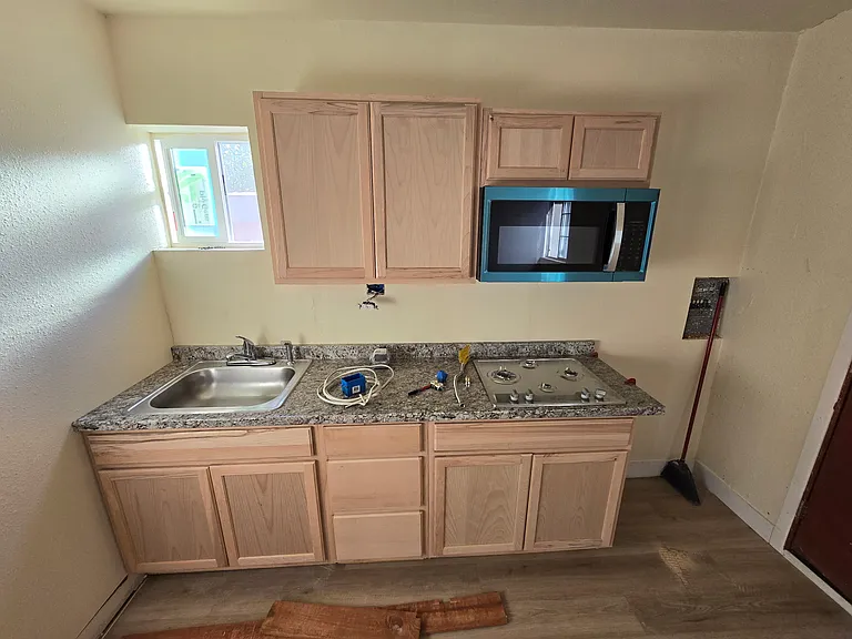1175 Cypress Ave #B — Photo 9