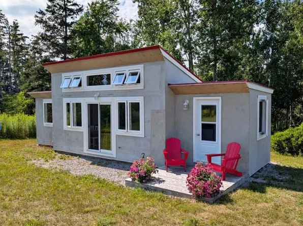 32 Breckenridge Ln, Saint John's Parish, PE C0A 1R0