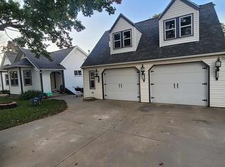 211 5th St, Clearfield, IA 50840