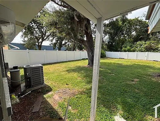 4 bed, 1020 sqft, $2,400 — Photo 2