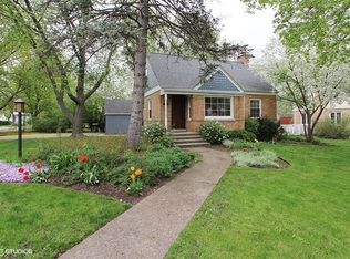 400 E Austin Ave, Libertyville, IL 60048