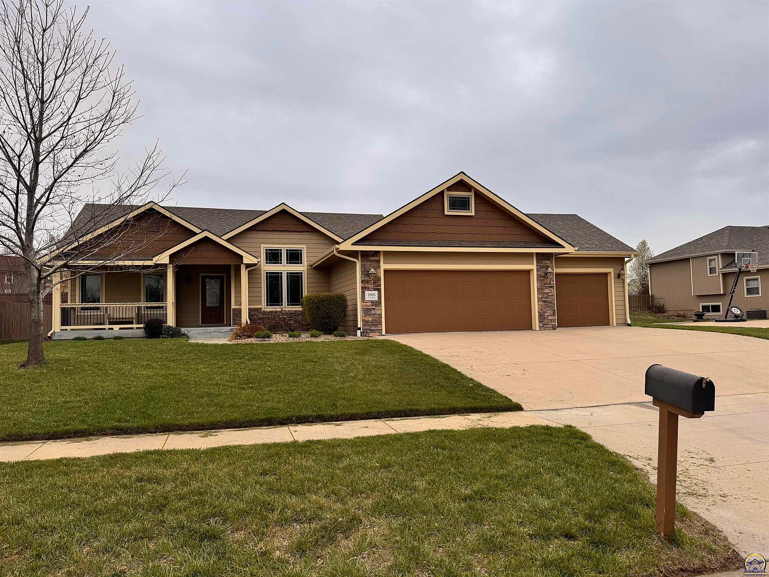 ご*ん様 House on the hill 80 L/STee(brown h 4908 NW Linwood Dr, Topeka, KS 66618 | Zillow