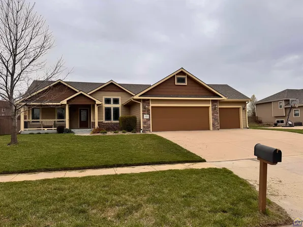 4908 NW Linwood Dr, Topeka, KS 66618