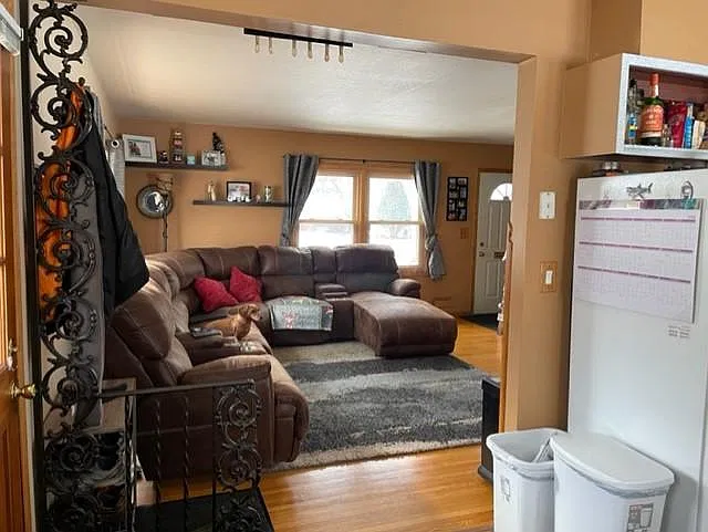 4 bed, 1600 sqft, $2,500 — Photo 4