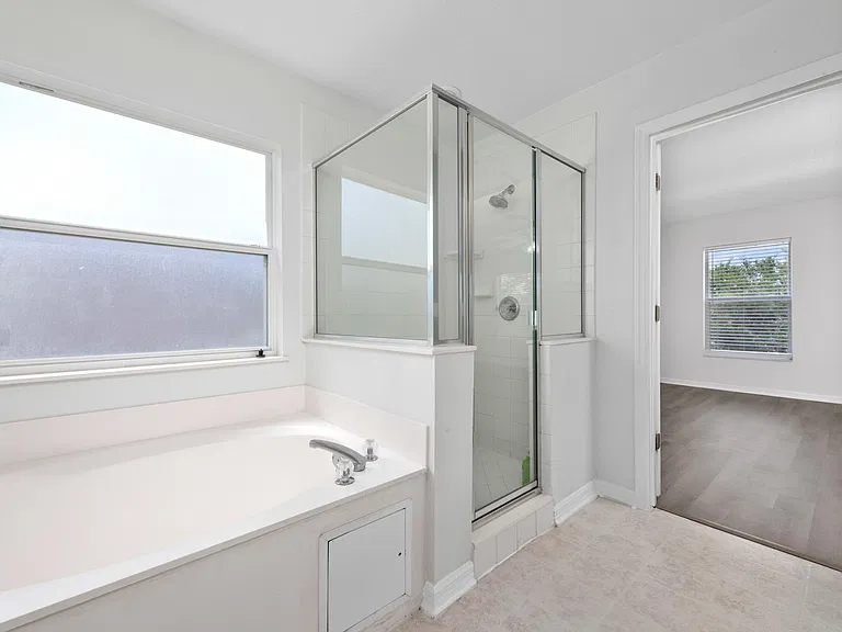 746 Lockbreeze Dr — Photo 29