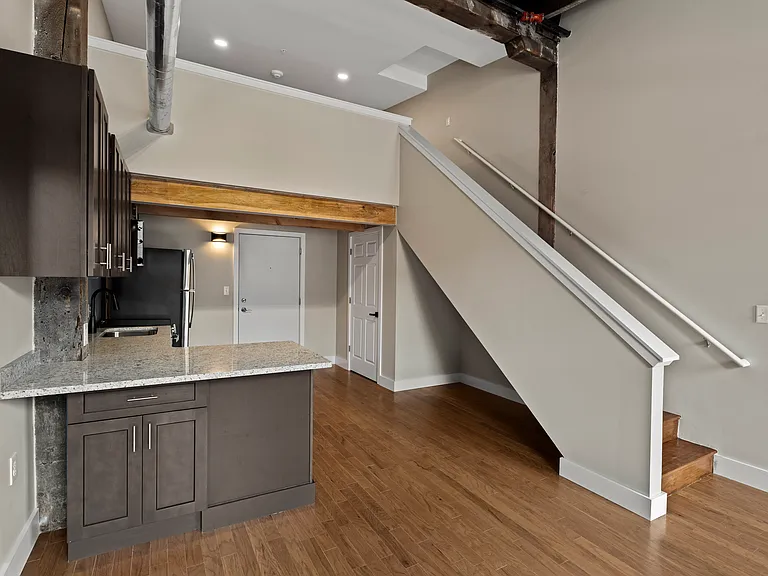 Prince Street Lofts — Photo 8