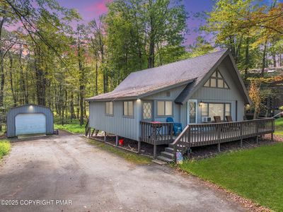 1520 Lake Ln, Pocono Lake, PA, 18347