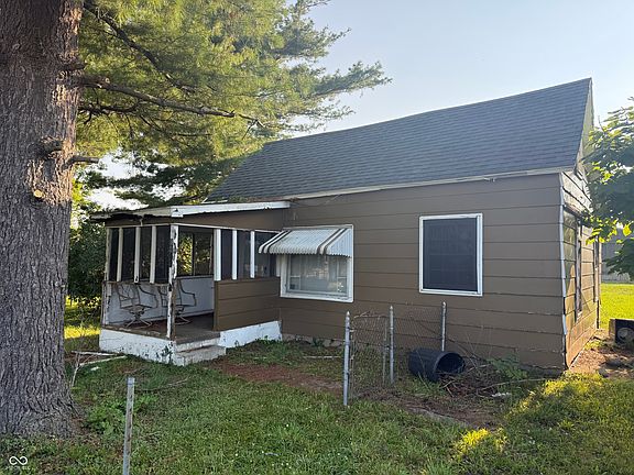 3rd image of 3214 S Landess St