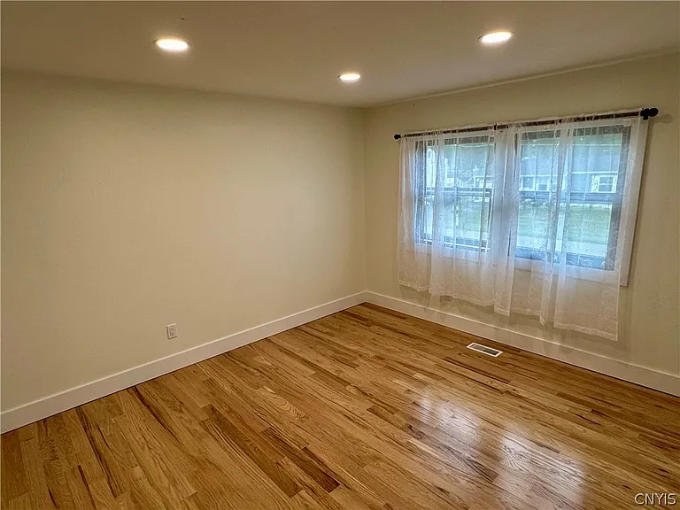 4961 Windgate Rd — Photo 15