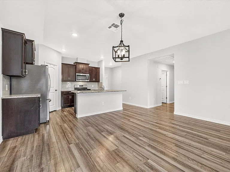 7826 Bullrider Dr — Photo 15