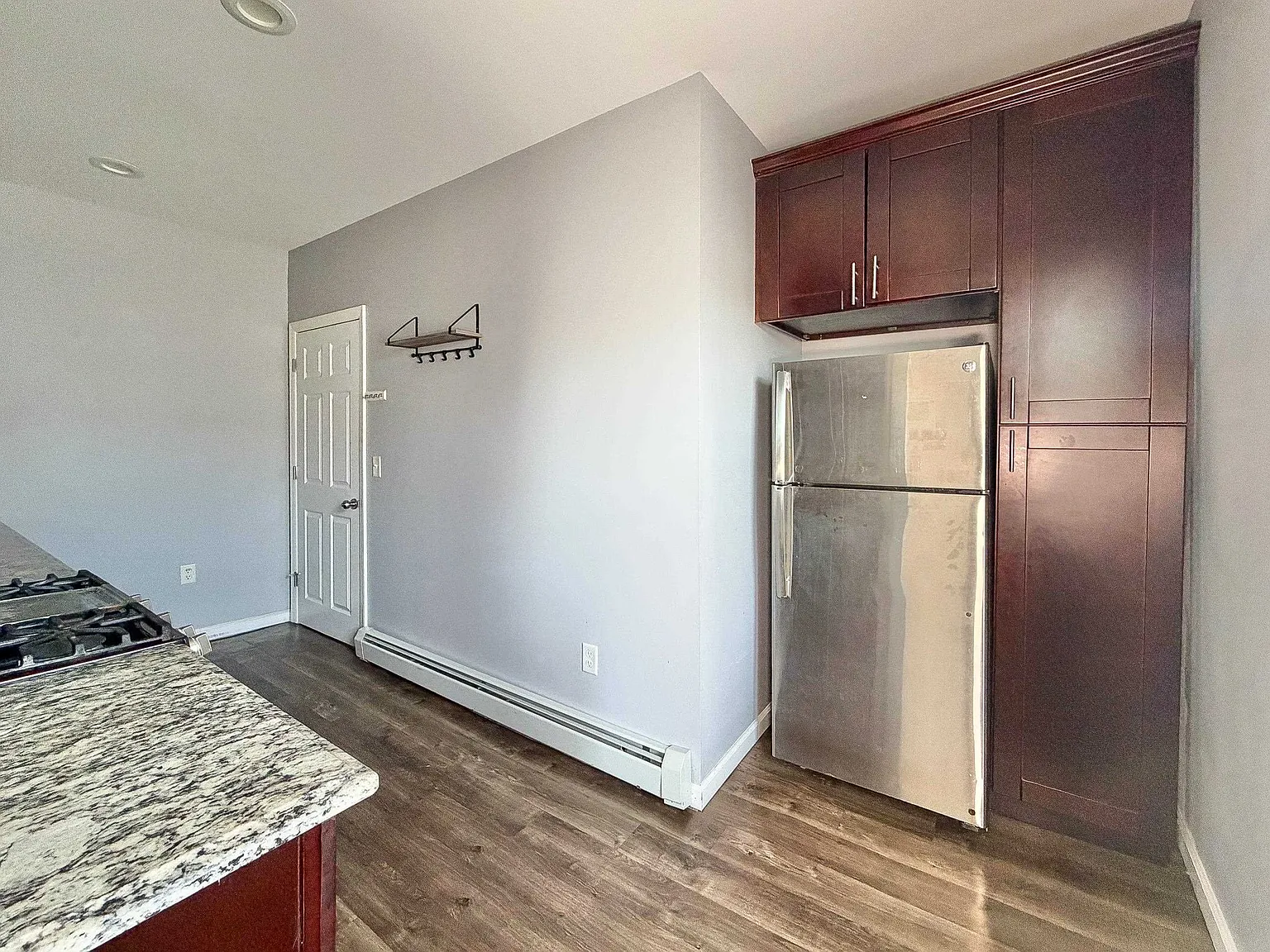 1 bed, 1.0 bath, $1,640 — Photo 4