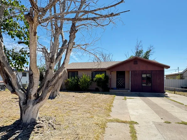 604 S 4th St, Jal, NM 88252