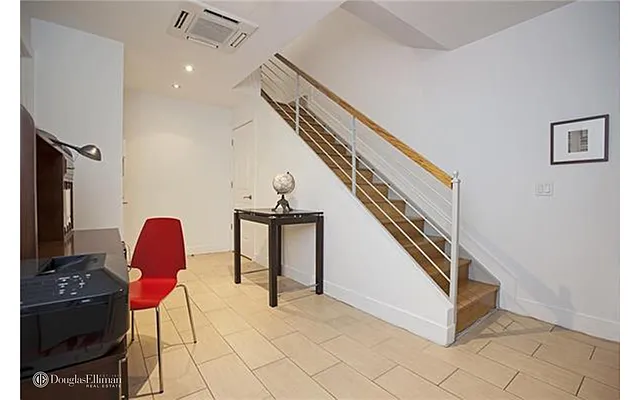 Rented by Douglas Elliman | media 19