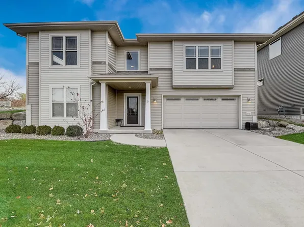 1755 Emerson St, Sun Prairie, WI 53590