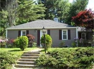 2 Lebanon St, Southbridge, MA 01550