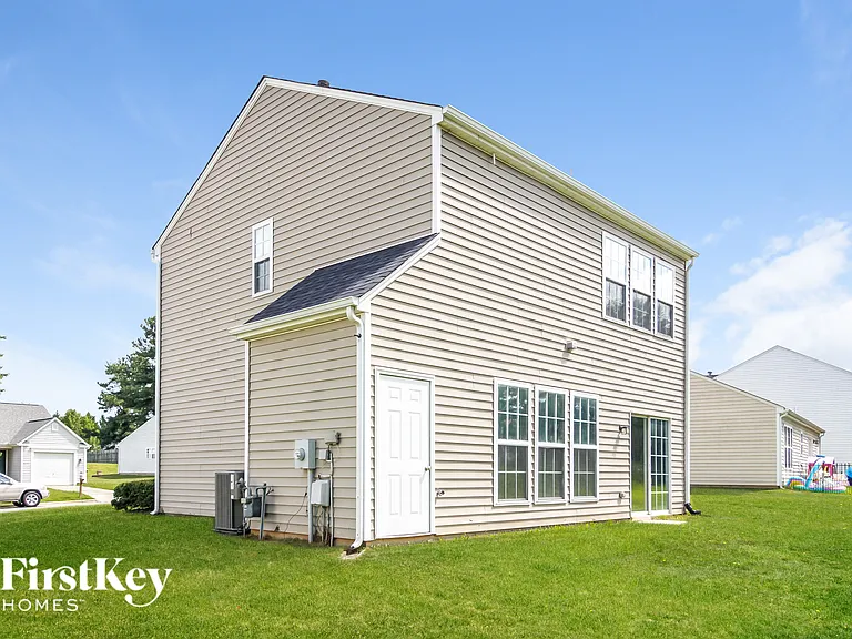 4230 Fairwood Dr — Photo 13