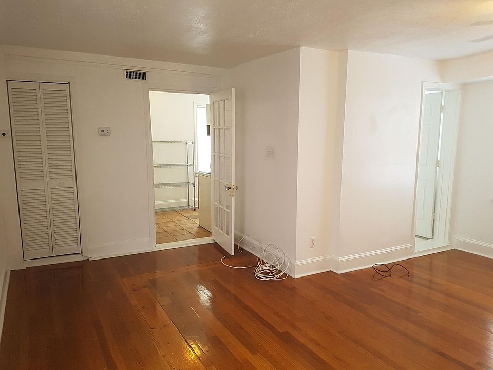 1st image of 1217 W Leigh St