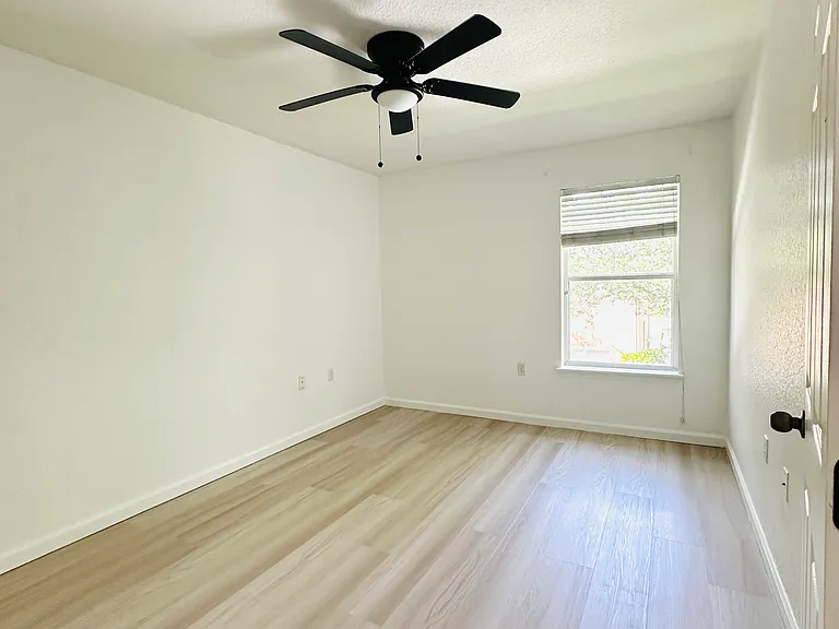 16320 Parkstone Palms Ct — Photo 14