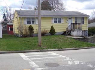 69 Clover St, Worcester, MA 01603