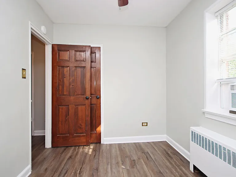 32 University Cir #201 — Photo 12