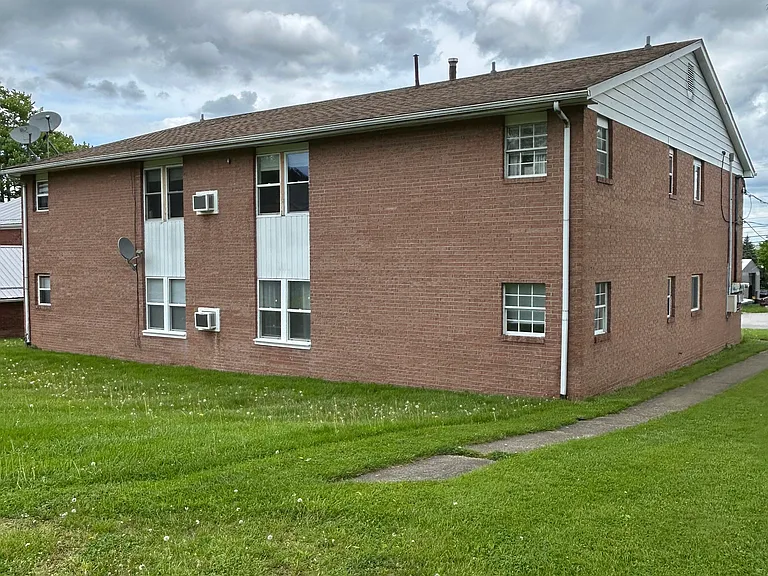 1396 Broadway St #1 — Photo 2