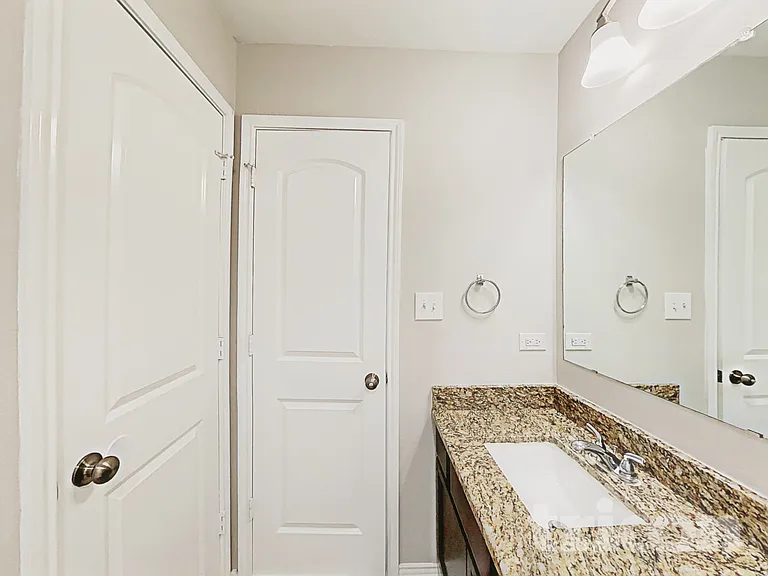 1058 Pleasant Bnd — Photo 15