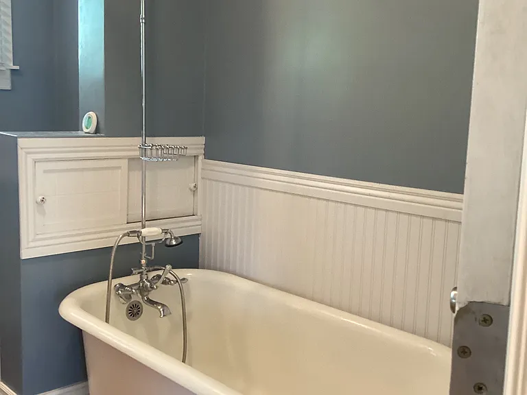 828 E Platte Ave — Photo 9