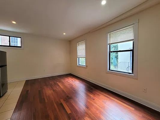 1st image of 496 Hudson St APT 2