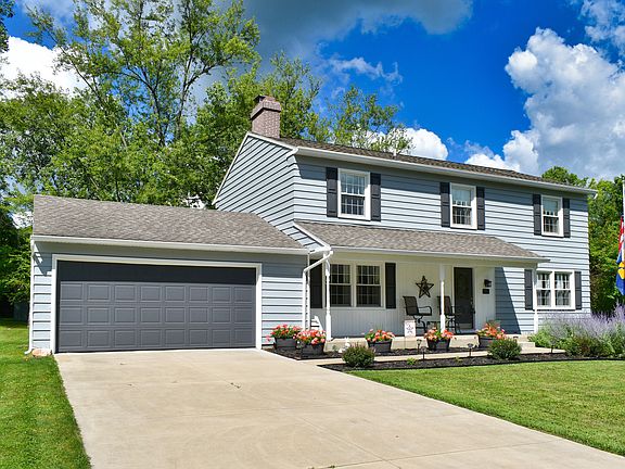 2nd image of 704 Iroquois Trl