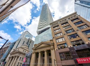 197 Yonge St #2501, Toronto, ON M5B 0C1