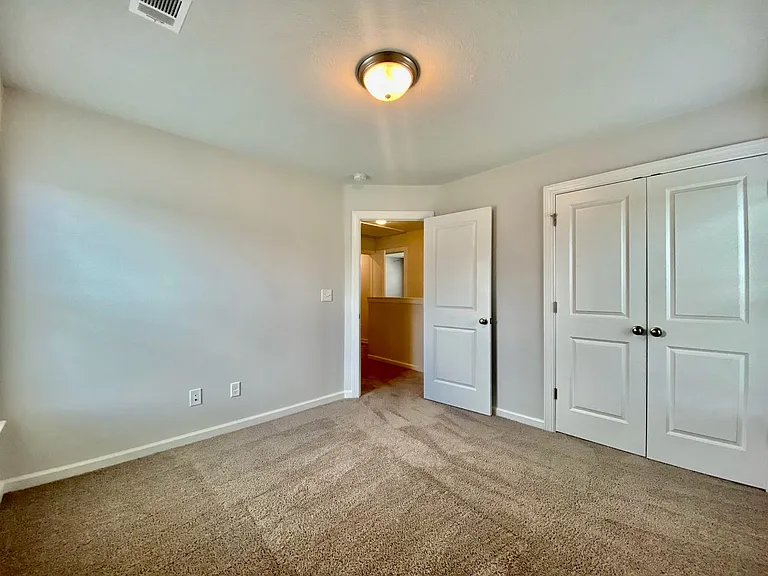 1895 Butternut Dr — Photo 6