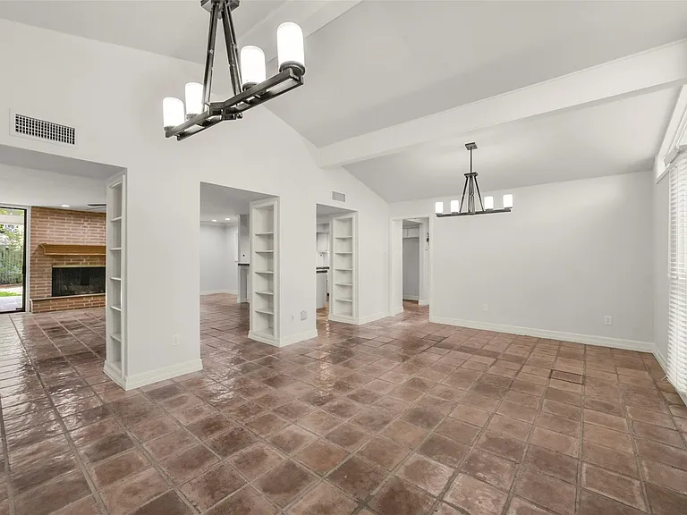 4707 Nenana Dr — Photo 3