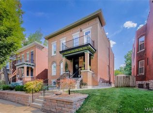 4026 Russell Blvd, Saint Louis, MO 63110