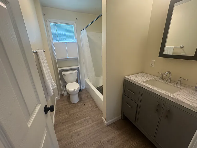 103 Dana St #A — Photo 8